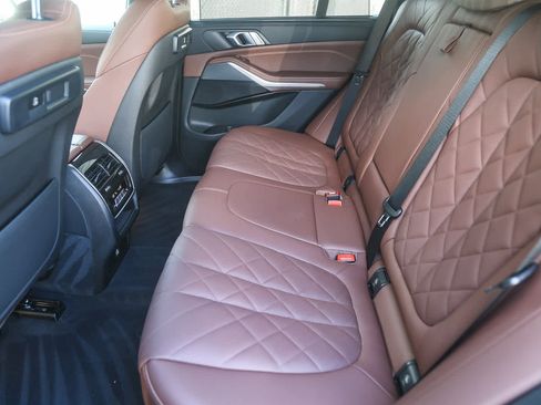 Used 2023 BMW X5 sDrive40i w/ Executive Package image 15