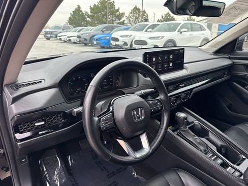 Used 2023 Honda Accord Touring image 16