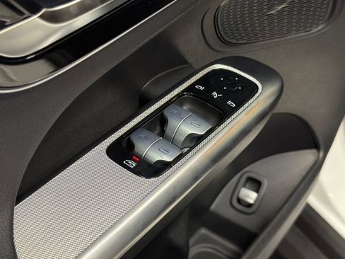 Certified 2026 Mercedes-Benz GLC 300 image 24
