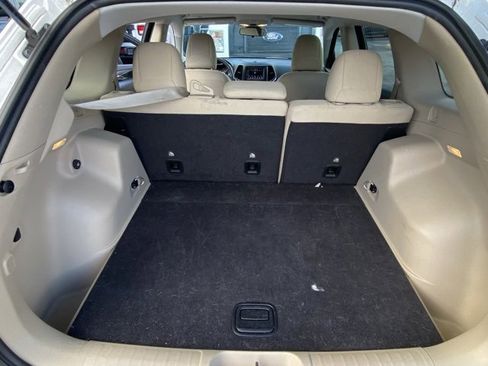 Used 2020 Jeep Cherokee Latitude image 19