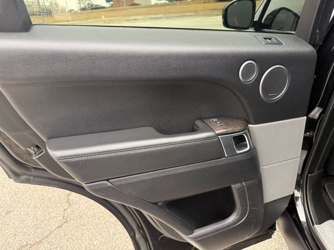 Used 2017 Land Rover Range Rover Sport image 21