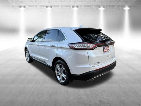 Used 2018 Ford Edge Titanium w/ Equipment Group 302A AWD/4WD image 7