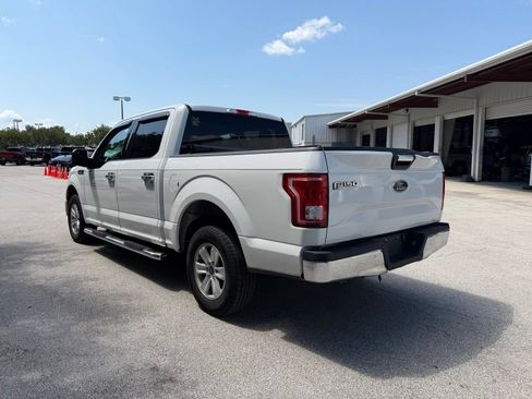 Used 2017 Ford F150 XLT RWD image 3