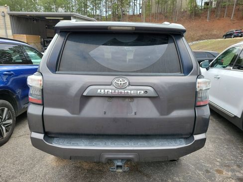 Used 2018 Toyota 4Runner SR5 Premium image 5