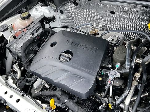Used 2025 Buick Encore GX Preferred FWD image 28