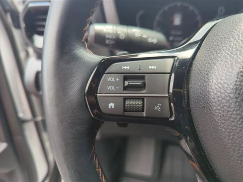 Used 2024 Honda Pilot TrailSport image 12