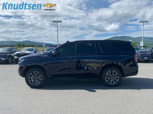 Used 2022 Chevrolet Tahoe Z71 w/ Luxury Package AWD/4WD image 4