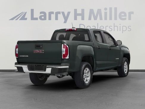 Used 2018 GMC Canyon 2WD Crew Cab w/ Convenience Package image 5