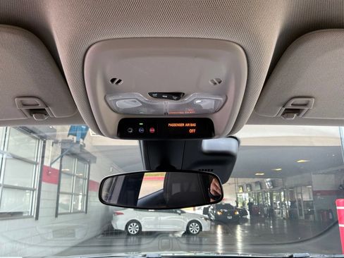 Used 2025 Buick Encore GX Preferred FWD image 14