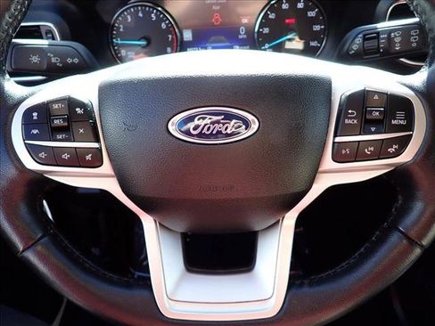 Used 2023 Ford Explorer Limited image 18