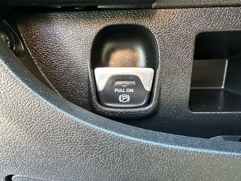 Used 2025 RAM ProMaster 2500 w/ U-Haul Equipment Group FWD image 24