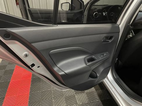 Used 2025 Nissan Versa SV w/ Trunk Package FWD image 34