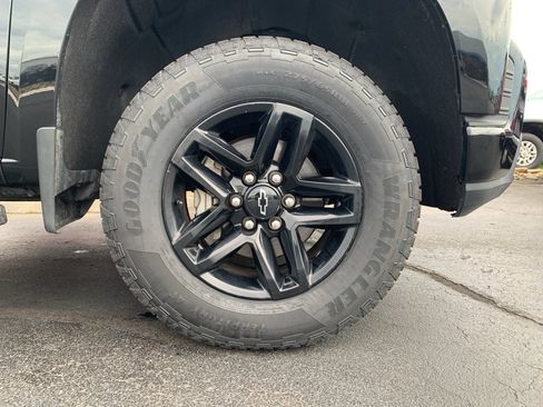 Used 2021 Chevrolet Silverado 1500 LT Trail Boss w/ Bed Protection Package image 34