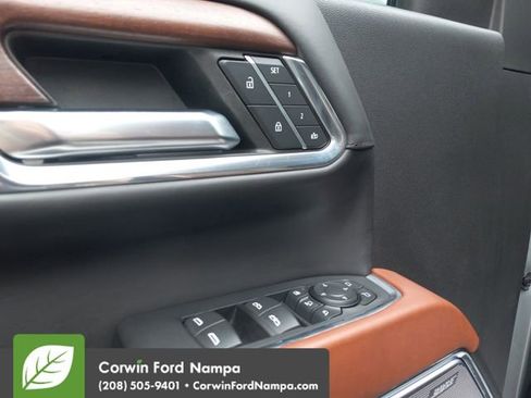 Used 2024 GMC Sierra 3500 Denali Ultimate image 11