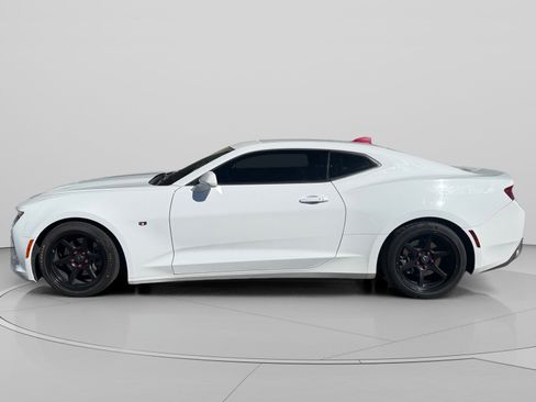 Used 2018 Chevrolet Camaro LT image 2