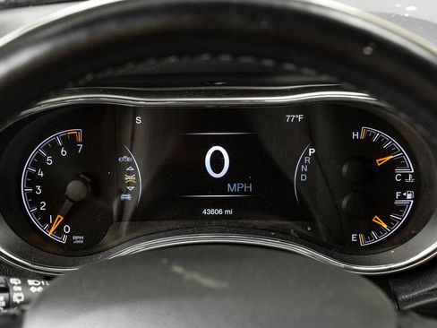 Used 2022 Jeep Grand Cherokee Limited w/ Tech Group image 27