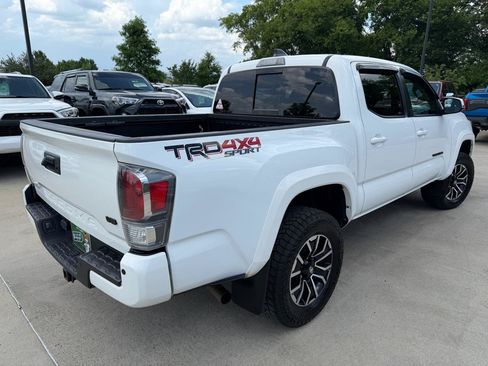 Used 2023 Toyota Tacoma TRD Sport w/ Technology Package AWD/4WD image 5