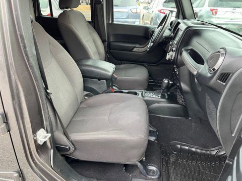 Used 2017 Jeep Wrangler Unlimited Sport w/ Quick Order Package 24S image 19