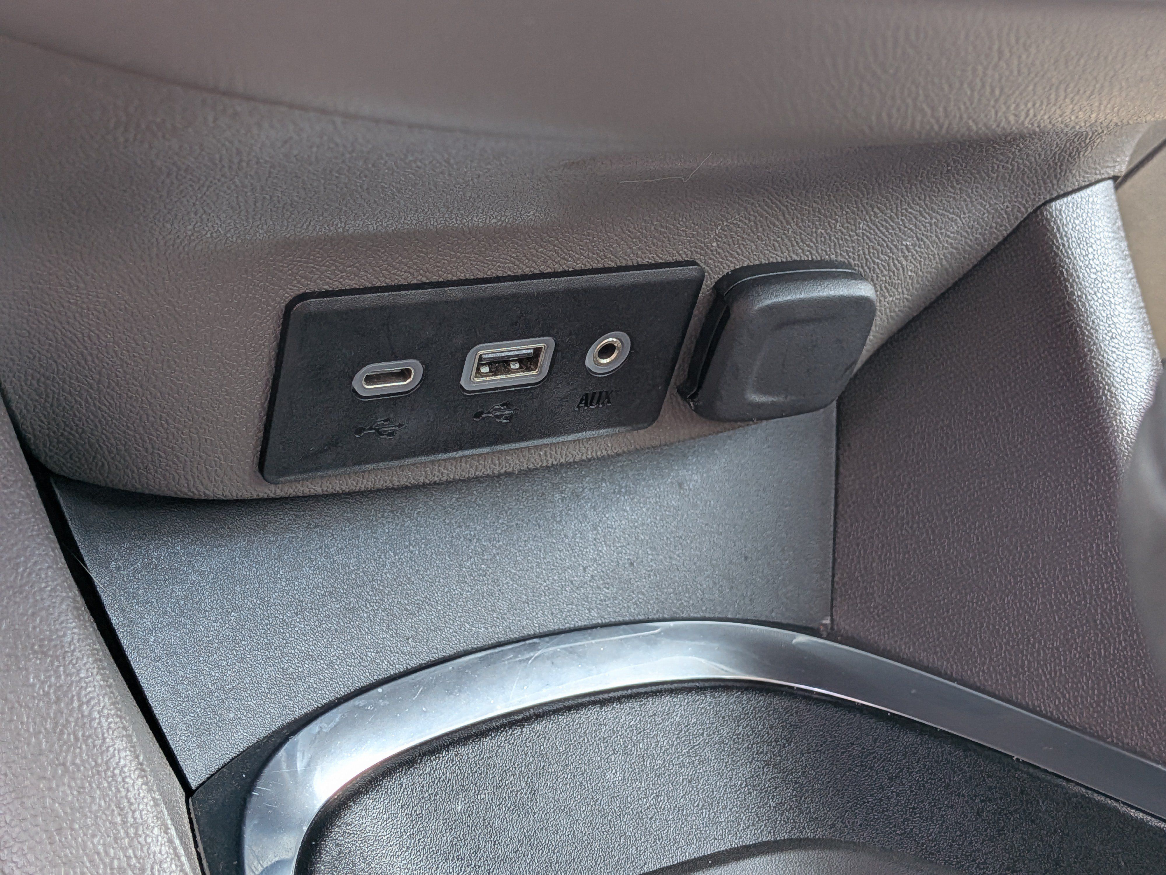 Used 2023 Chevrolet Malibu LT FWD image 30