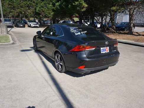 Used 2018 Lexus IS 300 w/ Premium Package RWD image 17