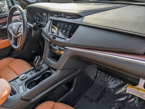 New 2025 Cadillac XT5 Premium Luxury image 21