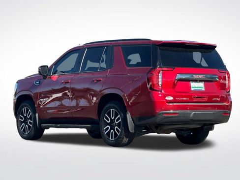 Used 2023 GMC Yukon AT4 w/ Technology Package AWD/4WD image 5