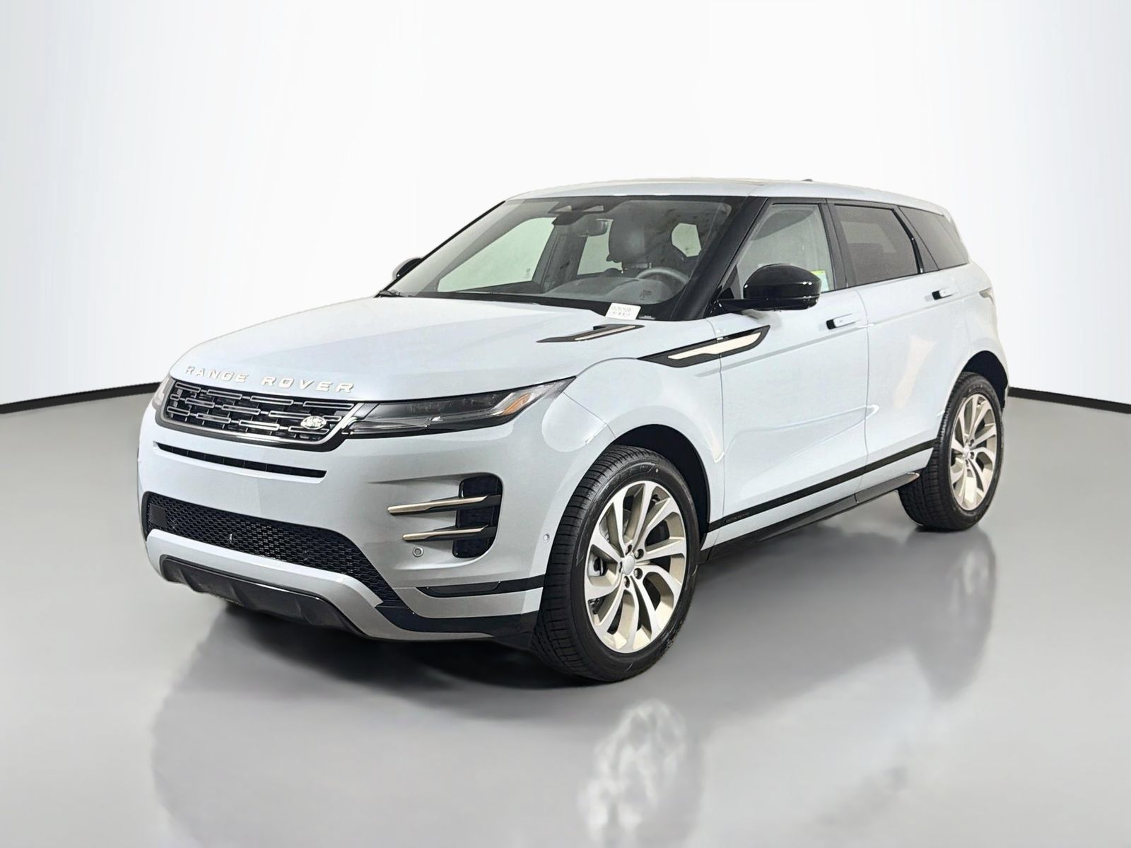 New 2026 Land Rover Range Rover Evoque Hoxton AWD/4WD image 1