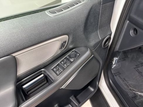 Used 2025 Ford Expedition Active image 13