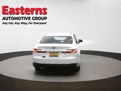 Used 2025 Toyota Camry LE FWD image 37