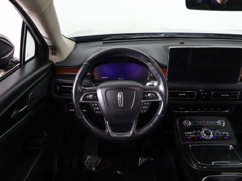 Used 2023 Lincoln Nautilus Reserve AWD/4WD image 34