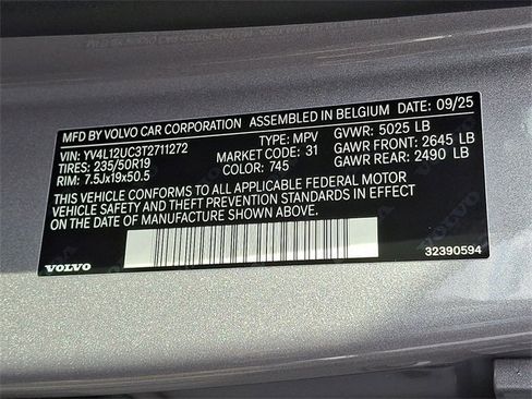 New 2026 Volvo XC40 B5 Plus w/ Protection Package Premier image 9