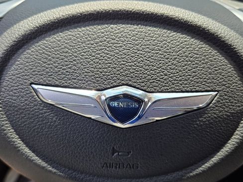 Used 2023 Genesis G70 2.0T RWD image 27