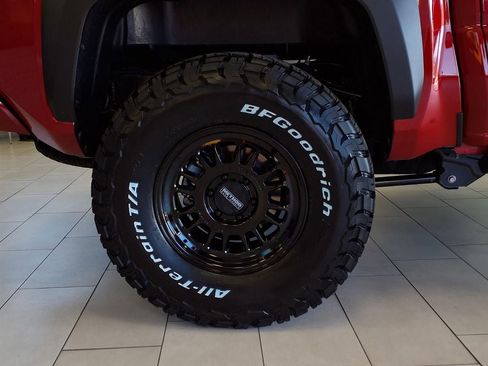 New 2026 Toyota Tacoma TRD Off-Road AWD/4WD image 3