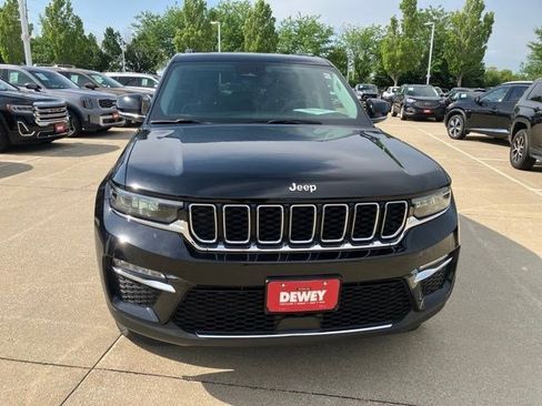 Certified 2023 Jeep Grand Cherokee Limited AWD/4WD image 2