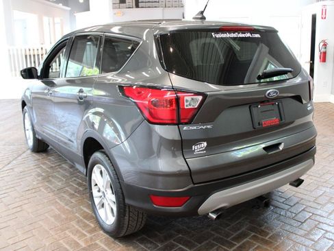 Used 2019 Ford Escape SE AWD/4WD image 5