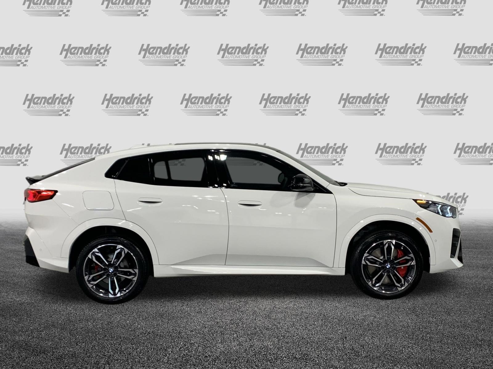 Certified 2026 BMW X2 xDrive28i w/ Technology Package AWD/4WD image 9