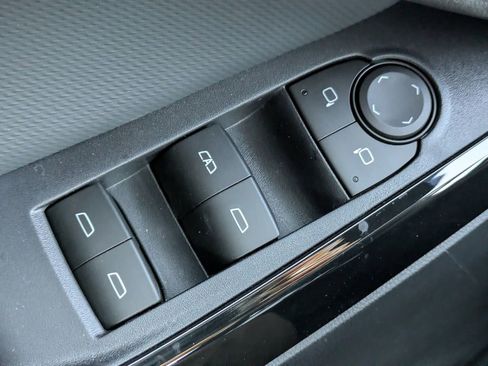 New 2026 Chevrolet Equinox LT w/ Convenience Package II image 26