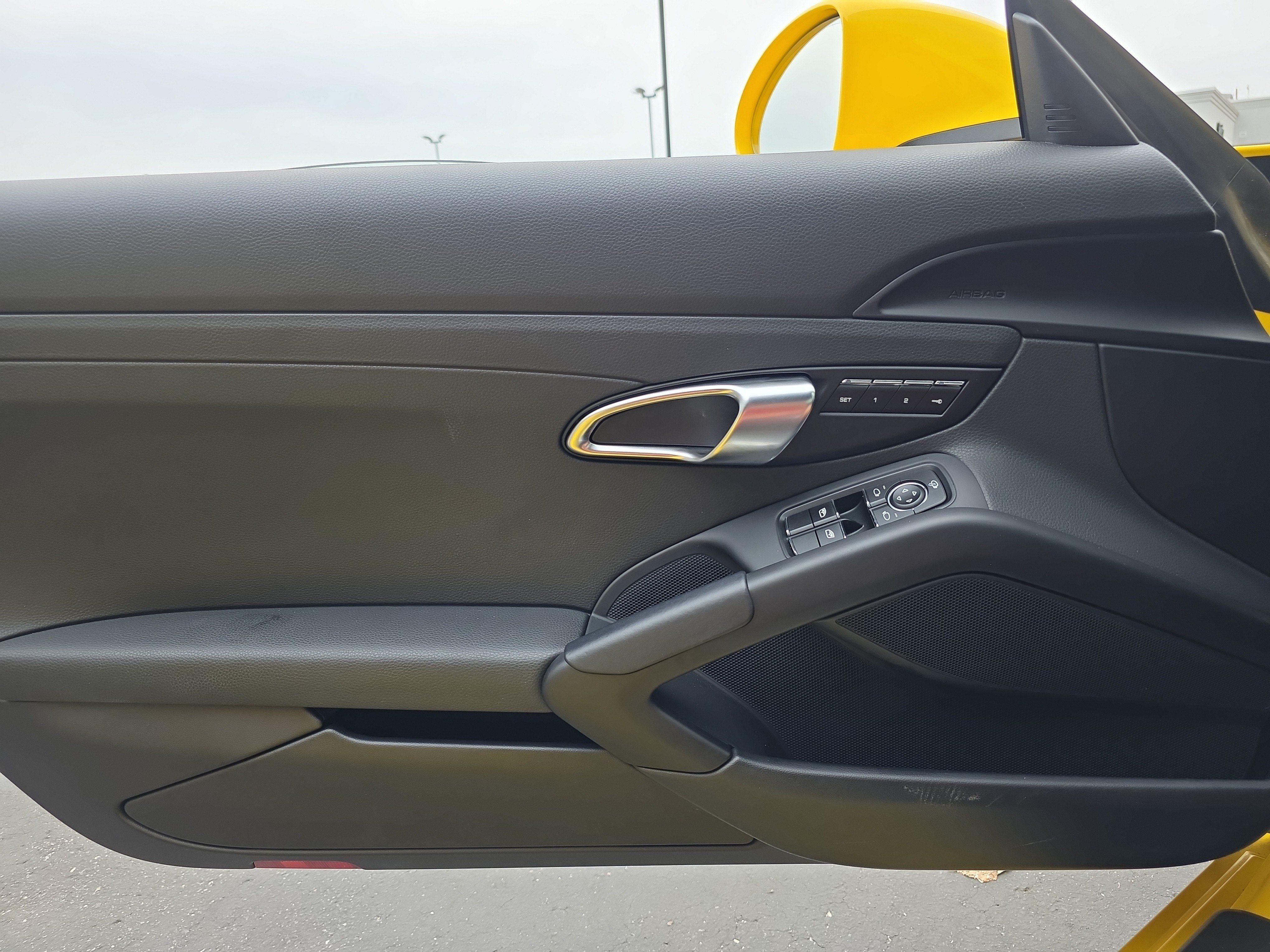 Certified 2025 Porsche 718 Boxster RWD image 16