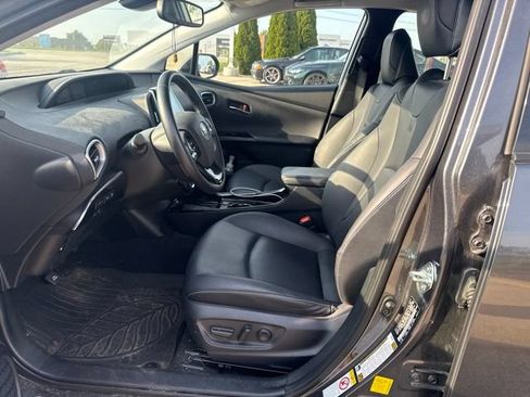 Used 2020 Toyota Prius Prime Limited FWD image 11