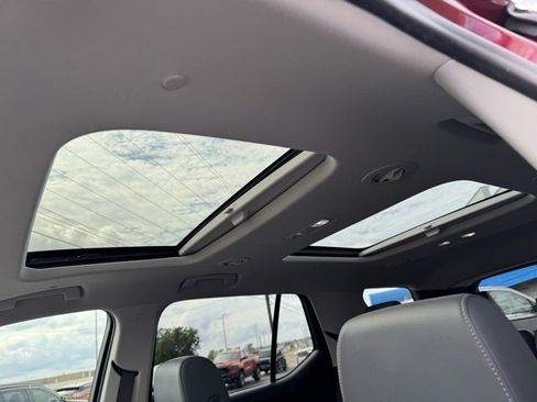 Used 2020 Chevrolet Traverse Premier w/ LPO, Floor Liner Package image 21