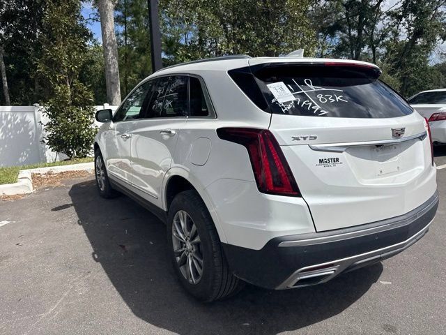Used 2022 Cadillac XT5 Premium Luxury w/ LPO, Floor Liner Package FWD image 5