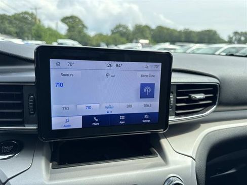 Used 2023 Ford Explorer XLT w/ Equipment Group 202A AWD/4WD image 16