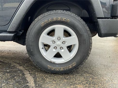 Used 2018 Jeep Wrangler Unlimited Sport S image 26