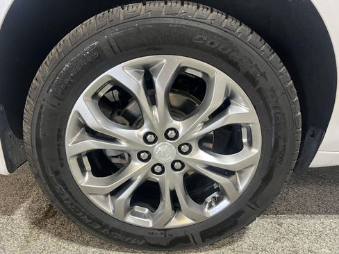 Used 2020 Buick Enclave Avenir w/ Avenir Technology Package AWD/4WD image 26