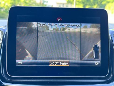 Used 2017 Mercedes-Benz GLE 43 AMG 4MATIC image 24