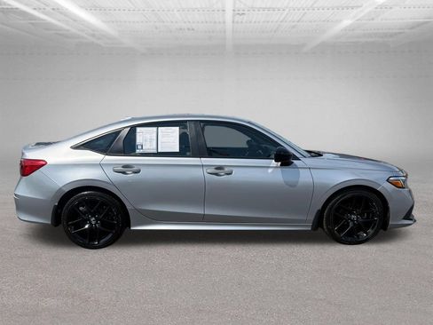 Used 2024 Honda Civic Sport image 3