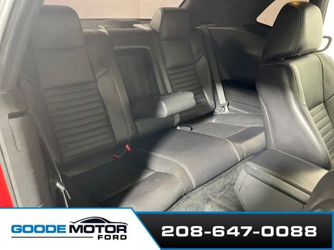 Used 2012 Dodge Challenger R/T RWD image 17