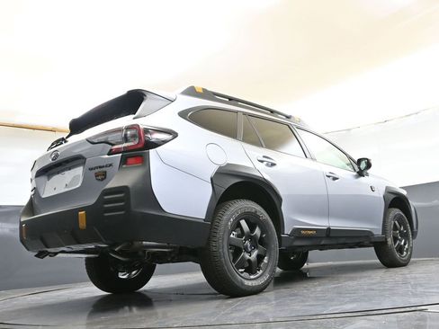 Used 2025 Subaru Outback Wilderness image 41