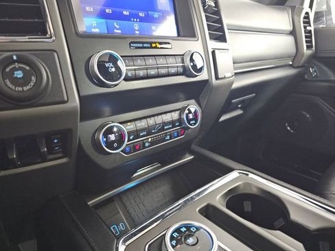 Certified 2021 Ford Expedition XLT image 32