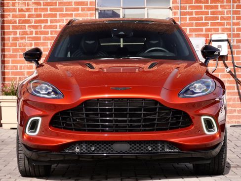 Used 2021 Aston Martin DBX AWD/4WD image 7